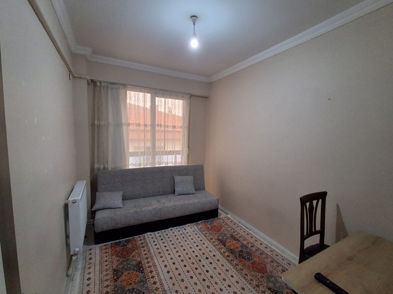 ERENLERDE EMNİYET KARAKOLU KARŞISINDA 2+0 GENİŞ KİRALIK DAİRE