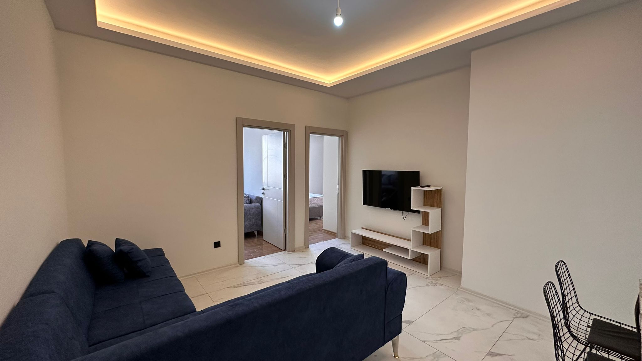 ERENLERDE LÜKS 2+1 MERKEZİ KONUMDA KİRALIK DAİRE