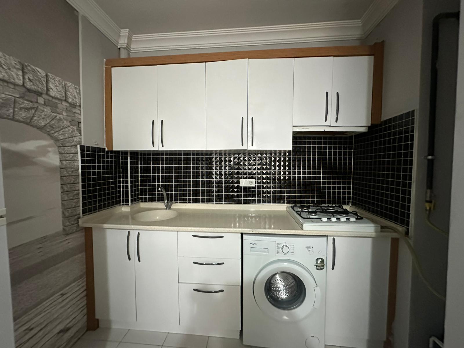 ERENLERDE OTOBÜS DURAĞINA YAKIN 1+1 KİRALIK DAİRE