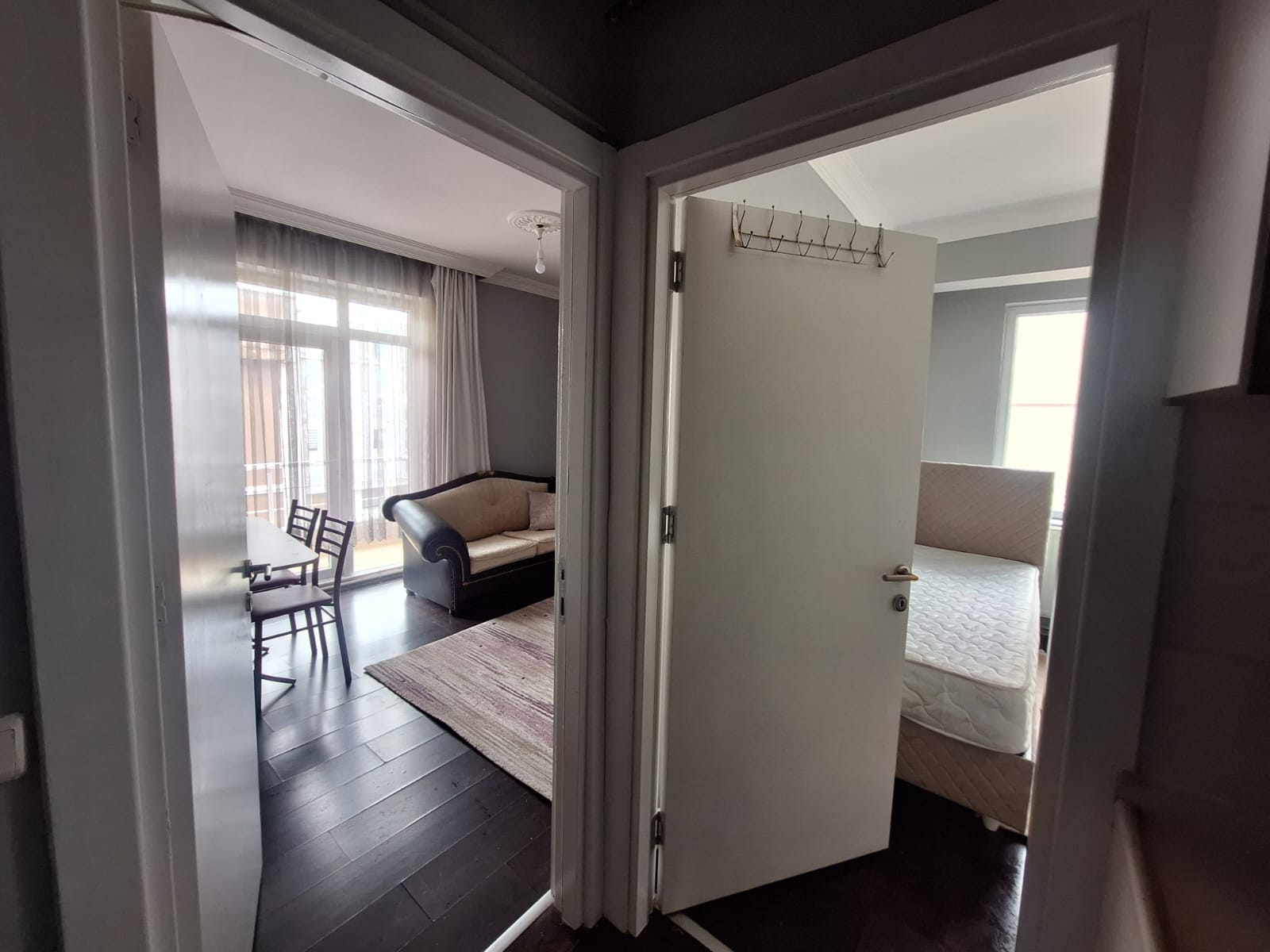 ERENLERDE 2+0 MERKEZİ KONUMDA SEVGİ YOLU ÜZERİNDE KİRALIK DAİRE