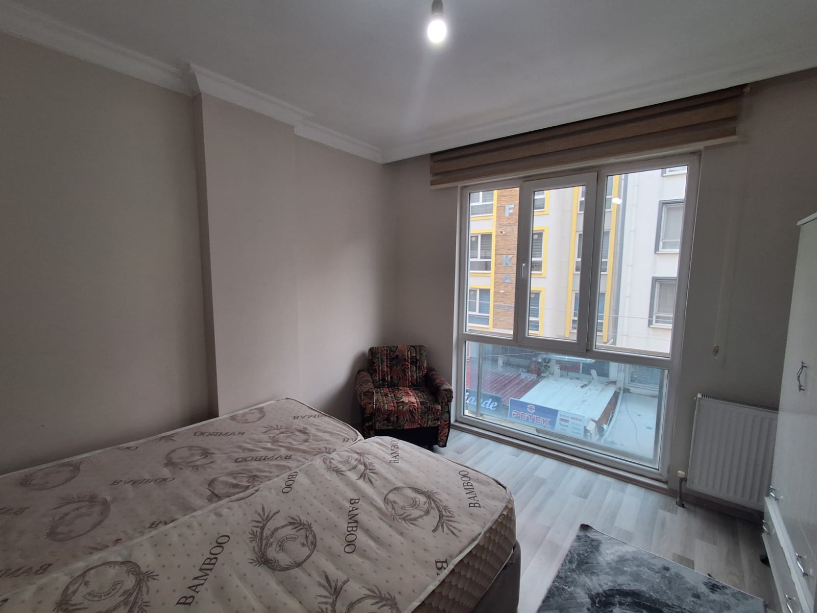 ERENLERDE 2+0 MERKEZİ KONUMDA TEMİZ KİRALIK DAİRE