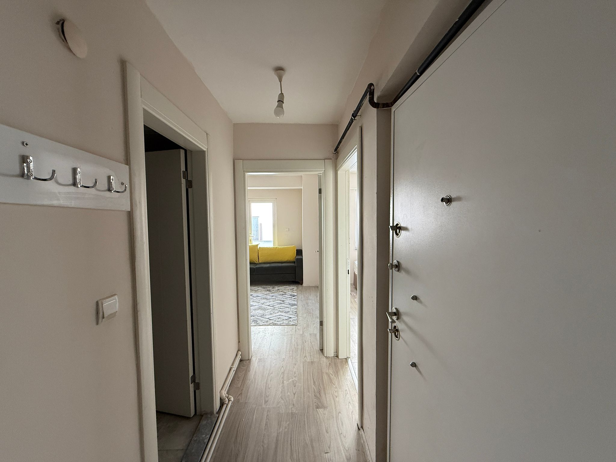 ERENLERDE MERKEZİ KONUMDA 2+1 GENİŞ KİRALIK DAİRE