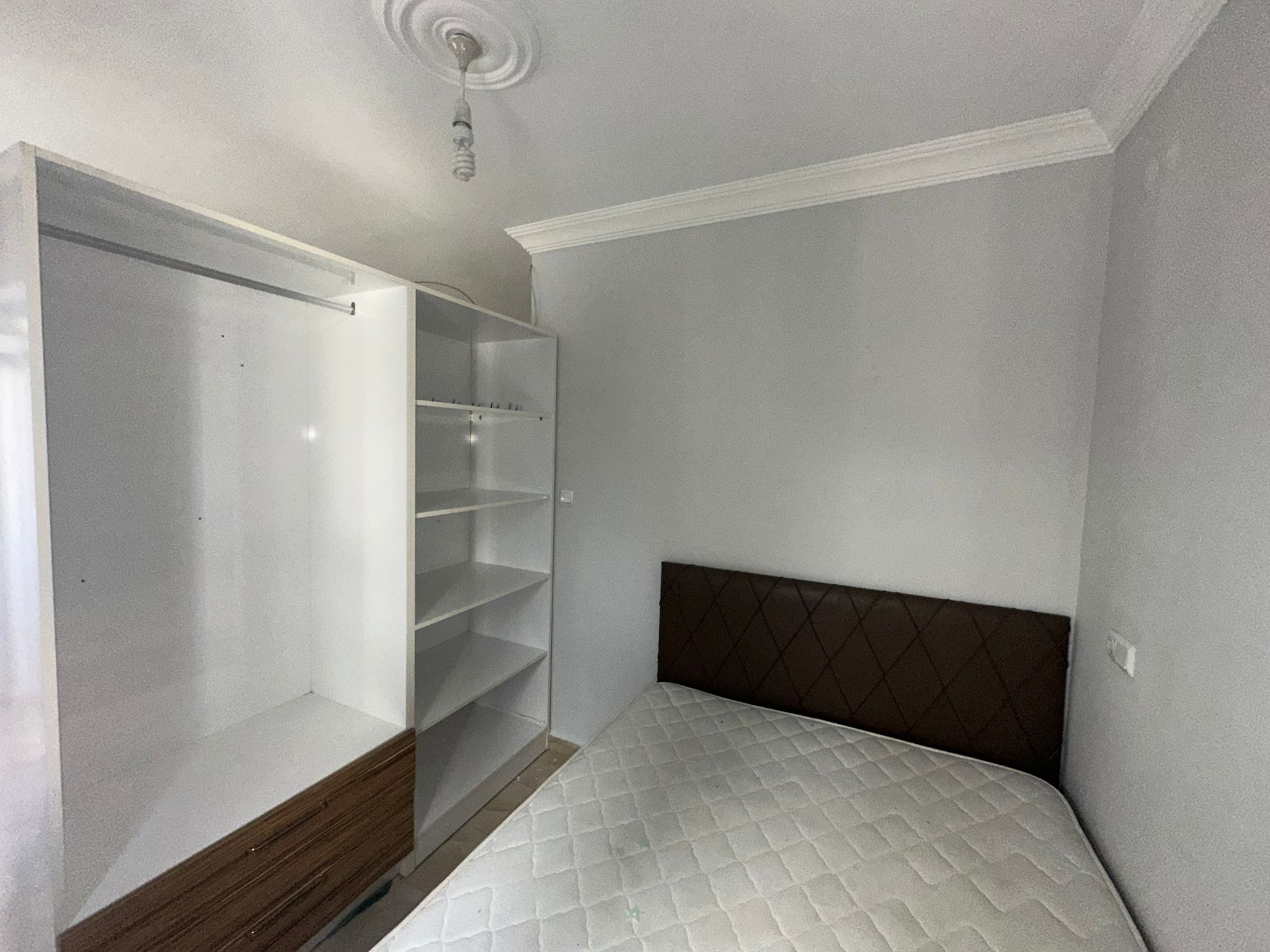 ERENLERDE MERKEZİ KONUMDA 1+1 DAİRE