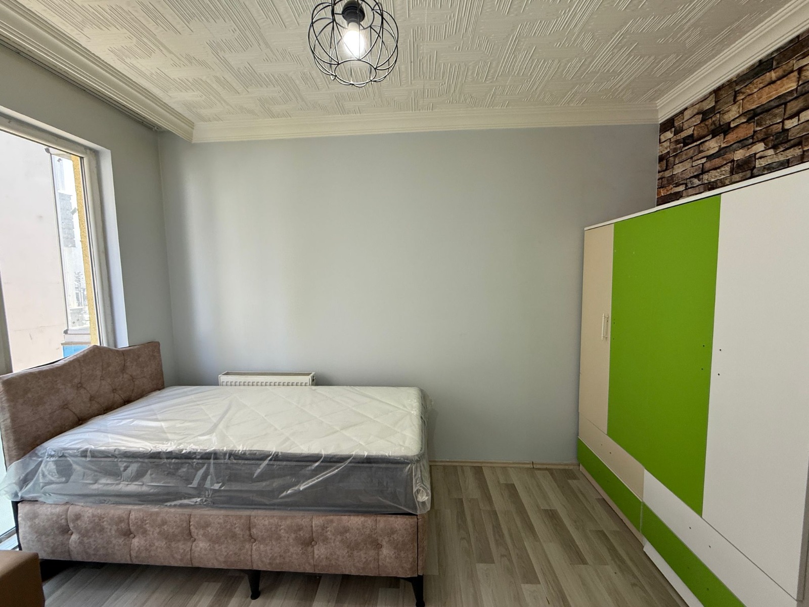 ERENLERDE MERKEZİ KONUMDA UYGUN FİYATLI 2+0 SATILIK DAİRE