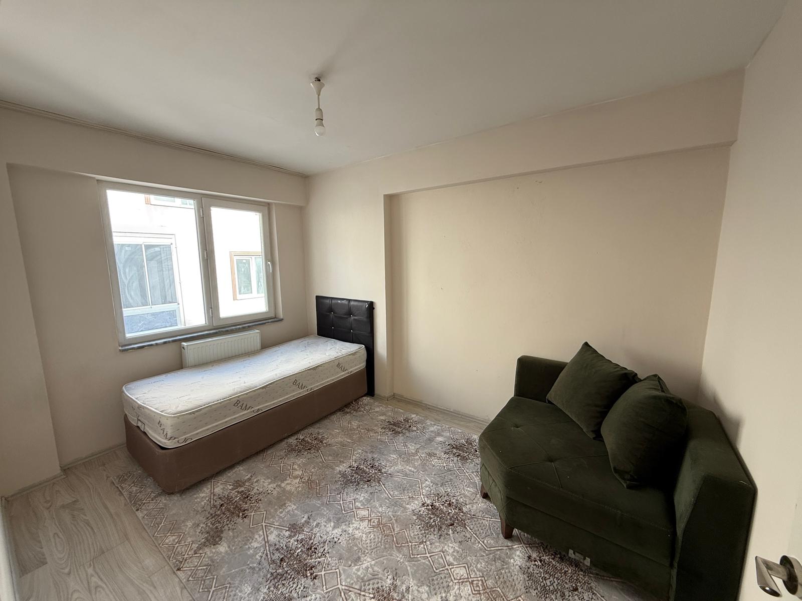 ERENLERDE MERKEZİ KONUMDA 2+1 GENİŞ KİRALIK DAİRE