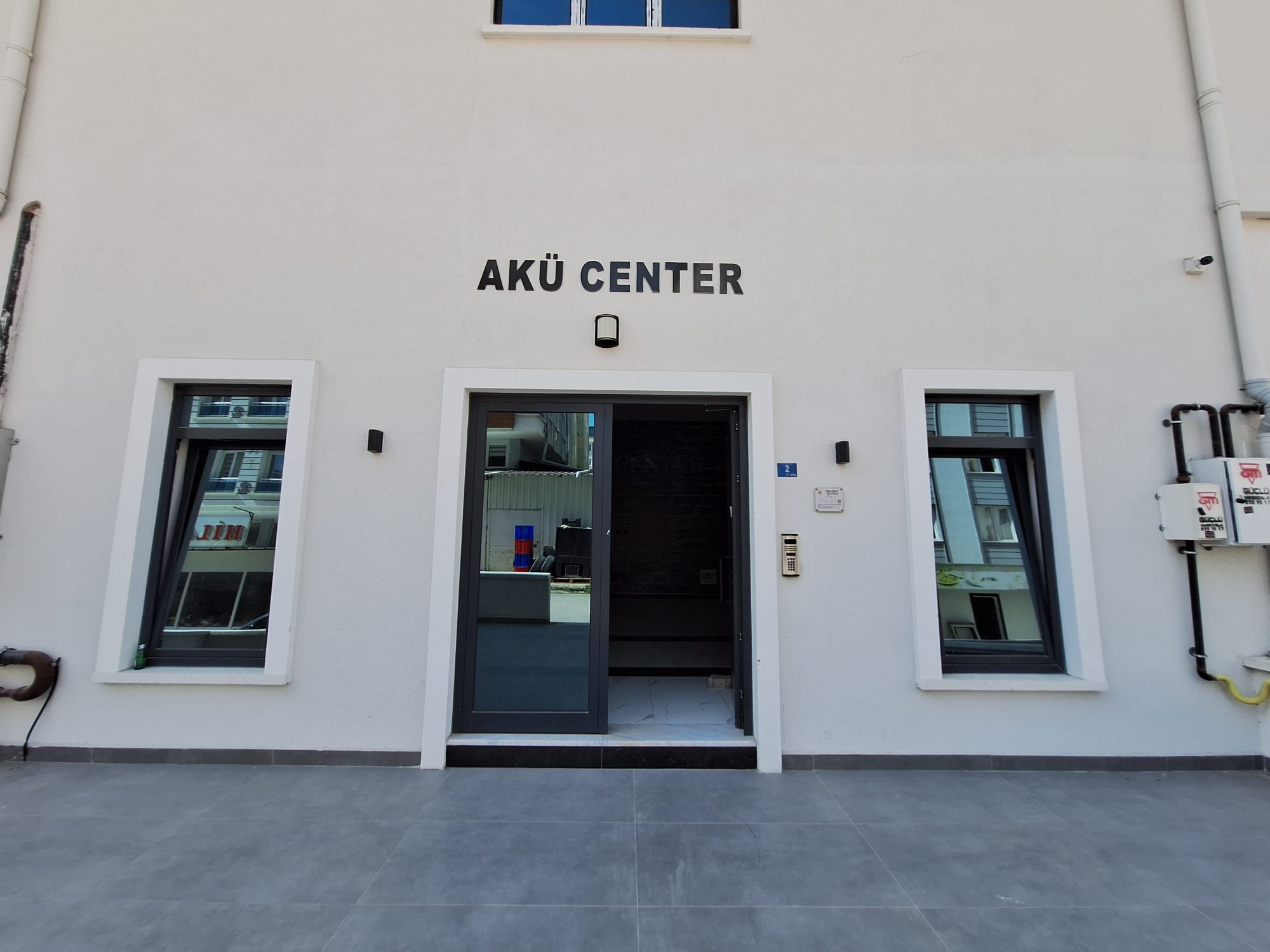 ERENLERDE LÜKS 2+1 MERKEZİ KONUMDA KİRALIK DAİRE