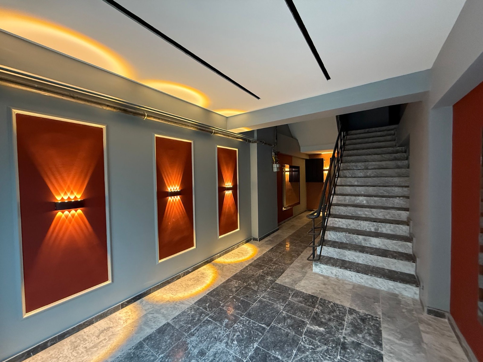 ERENLERDE MERKEZİ KONUMDA 1+1 KİRALIK SIFIR DAİRE