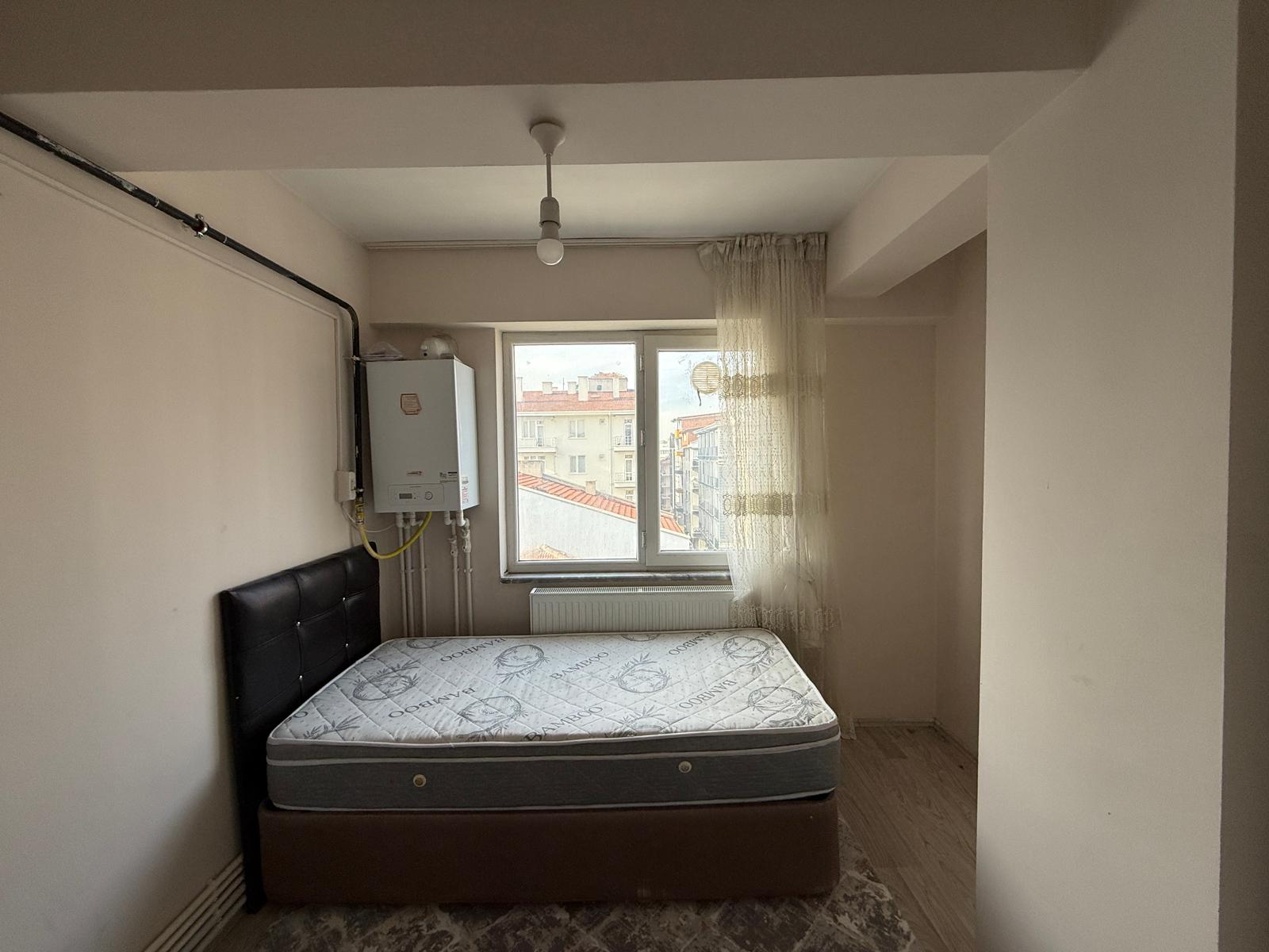 ERENLERDE MERKEZİ KONUMDA 2+1 GENİŞ KİRALIK DAİRE