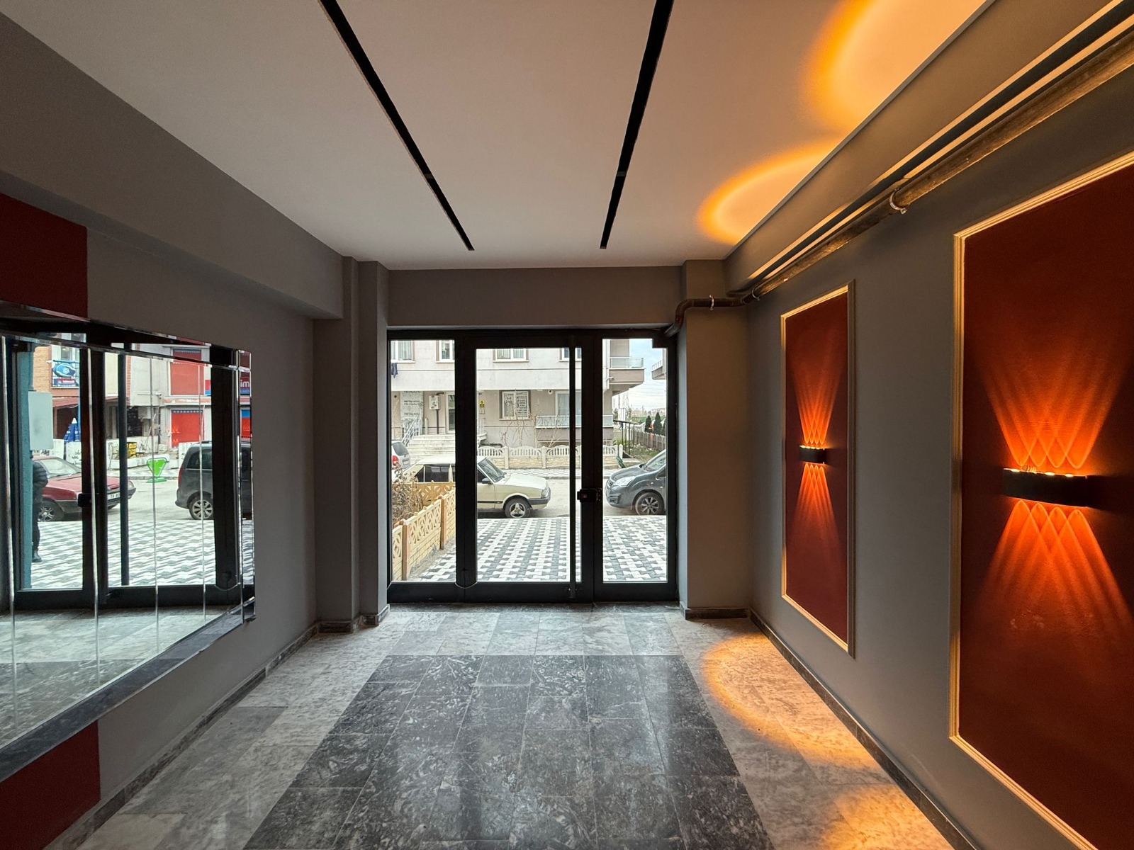 ERENLERDE MERKEZİ KONUMDA 1+1 KİRALIK SIFIR DAİRE