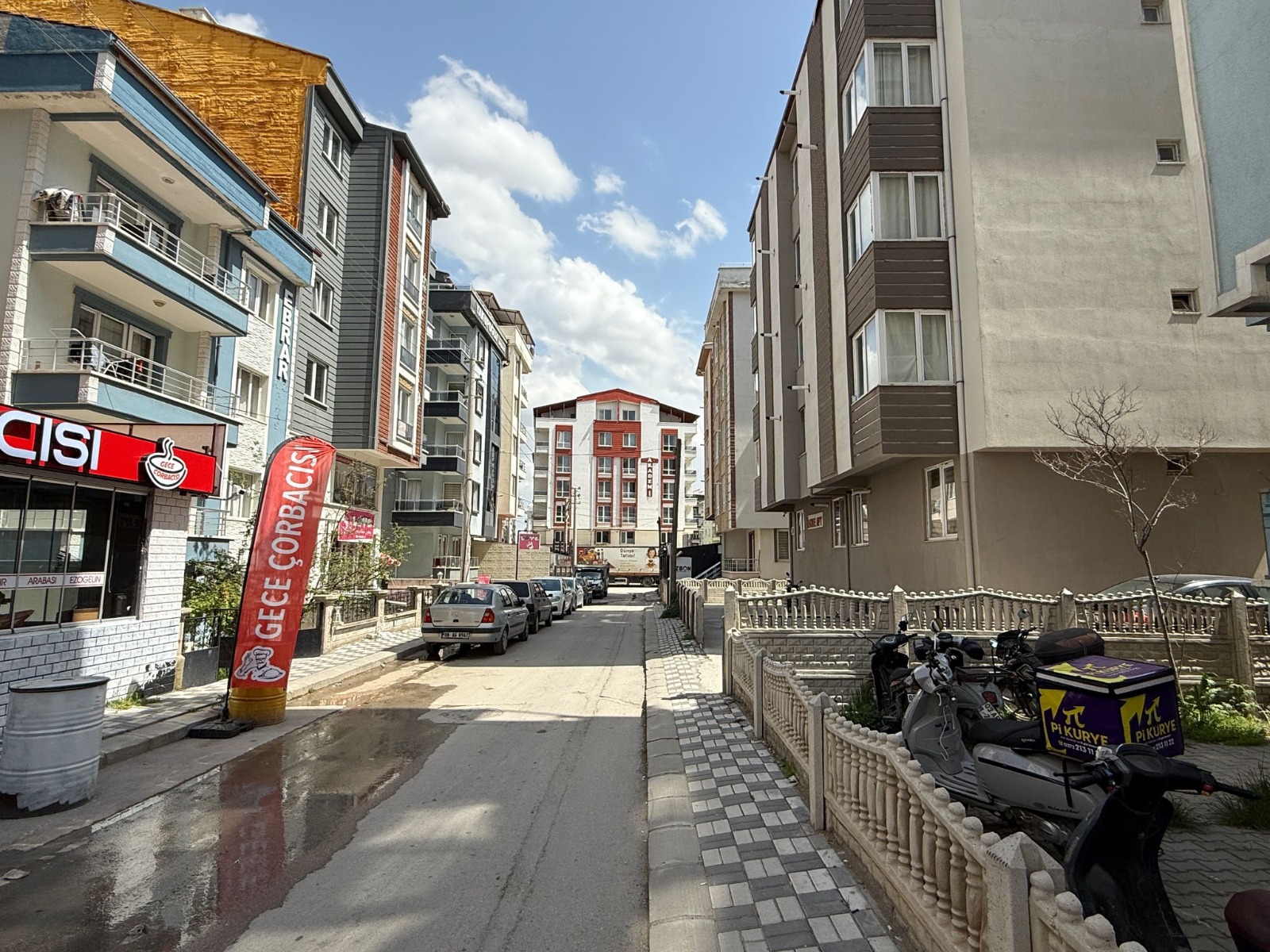 ERENLERDE MERKEZİ KONUMDA UYGUN FİYATLI 2+0 SATILIK DAİRE