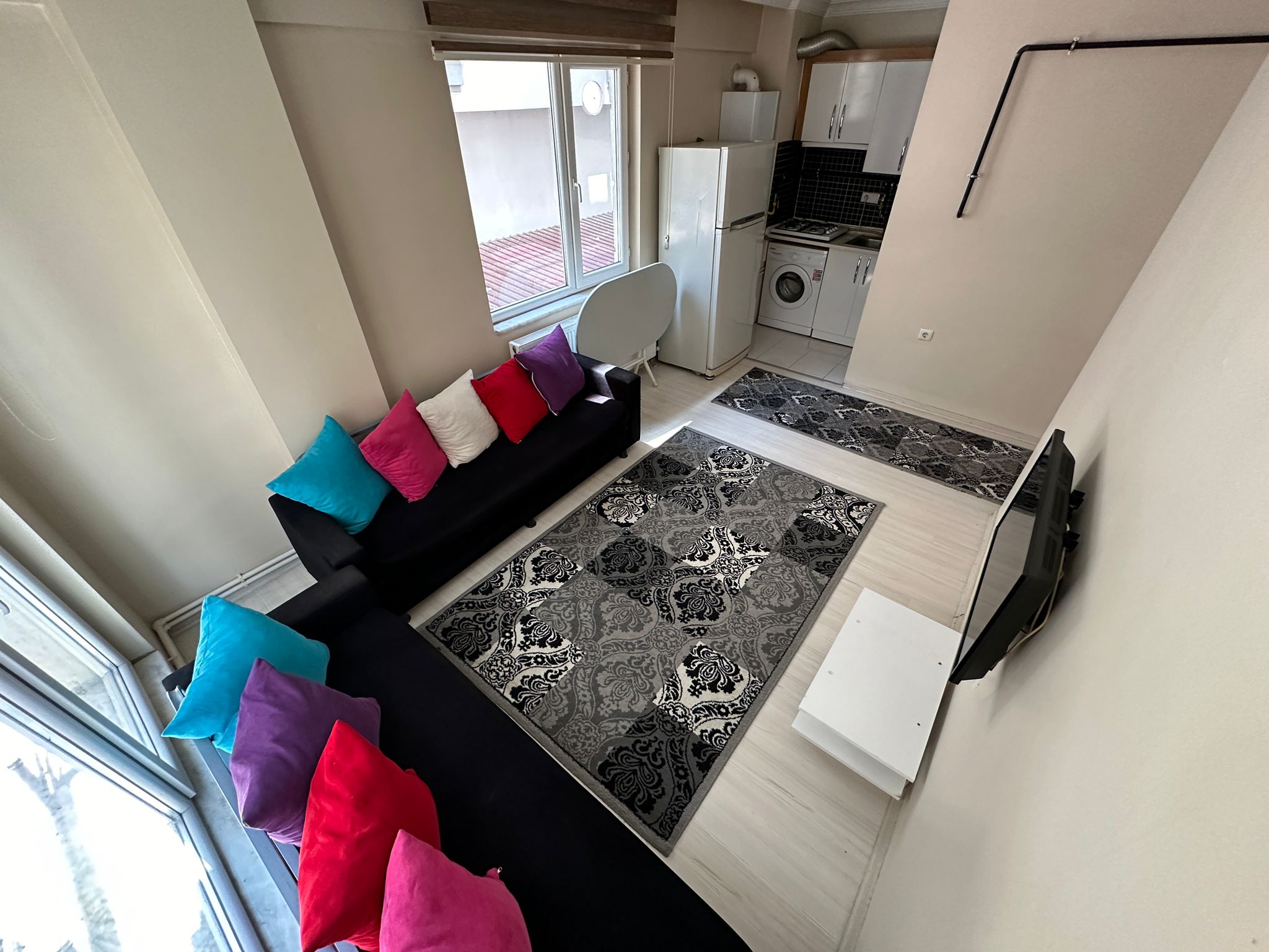 ERENLERDE MERKEZİ KONUMDA 2+0 FIRSAT DAİRE