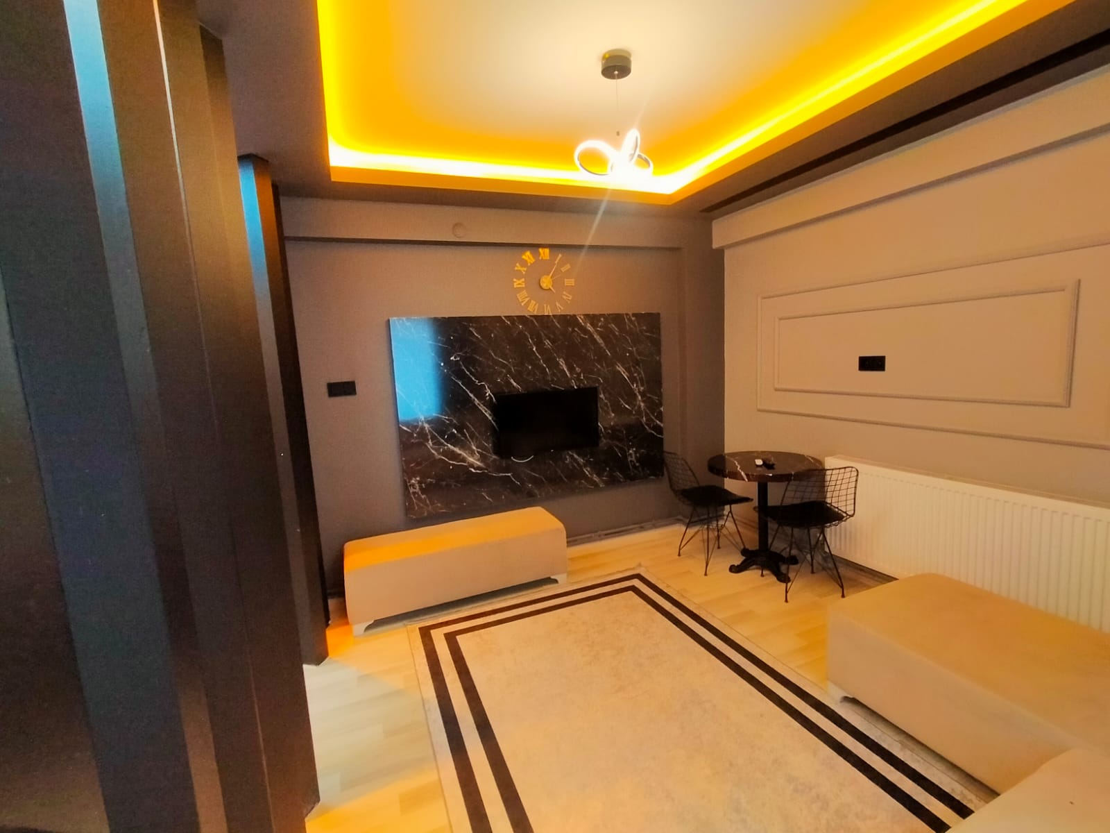 ERENLERDE MERKEZİ KONUMDA 1+1 SATILIK DAİRE