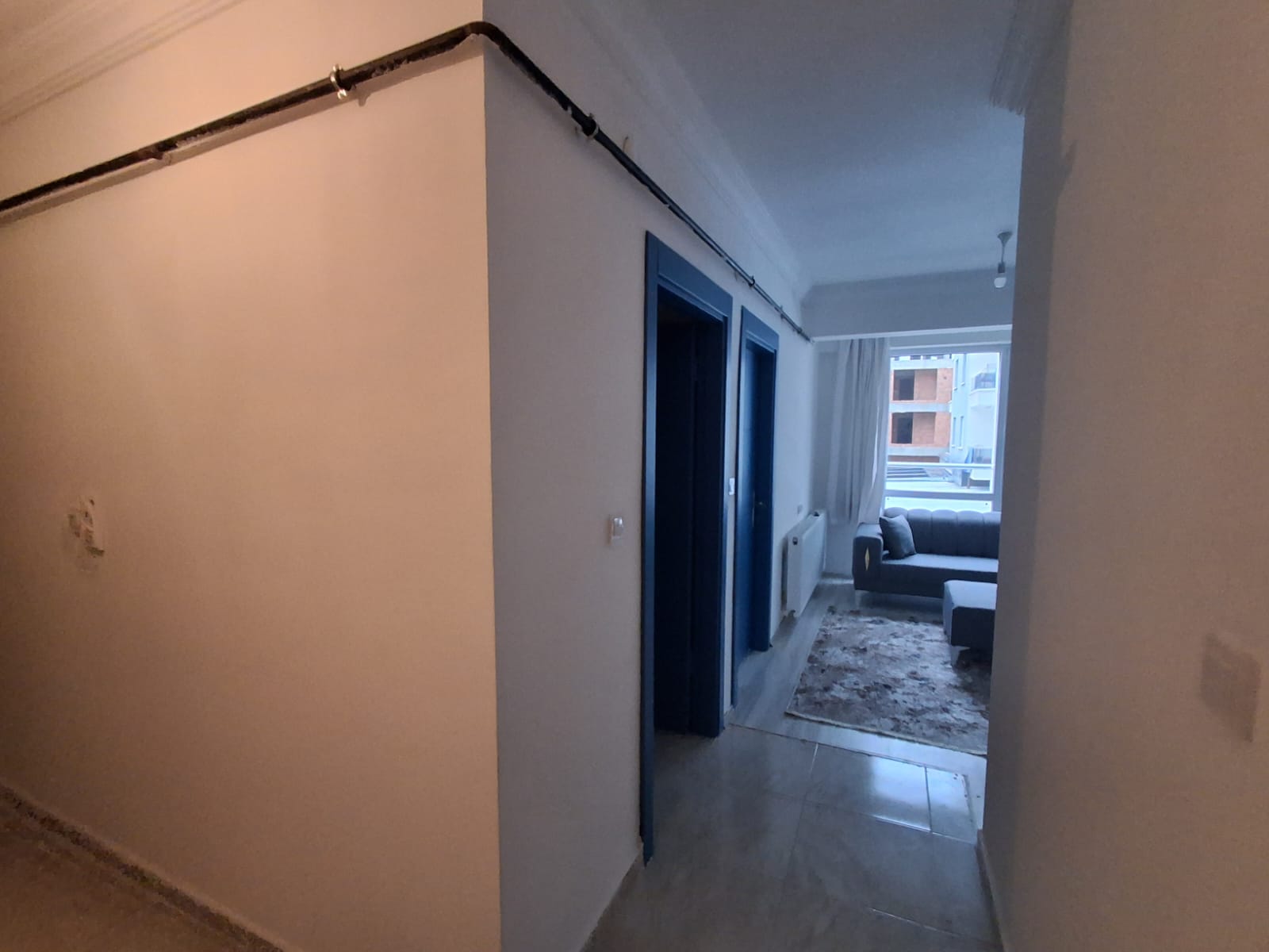 ERENLERDE MERKEZİ KONUMDA 2+0 KİRALIK DAİRE