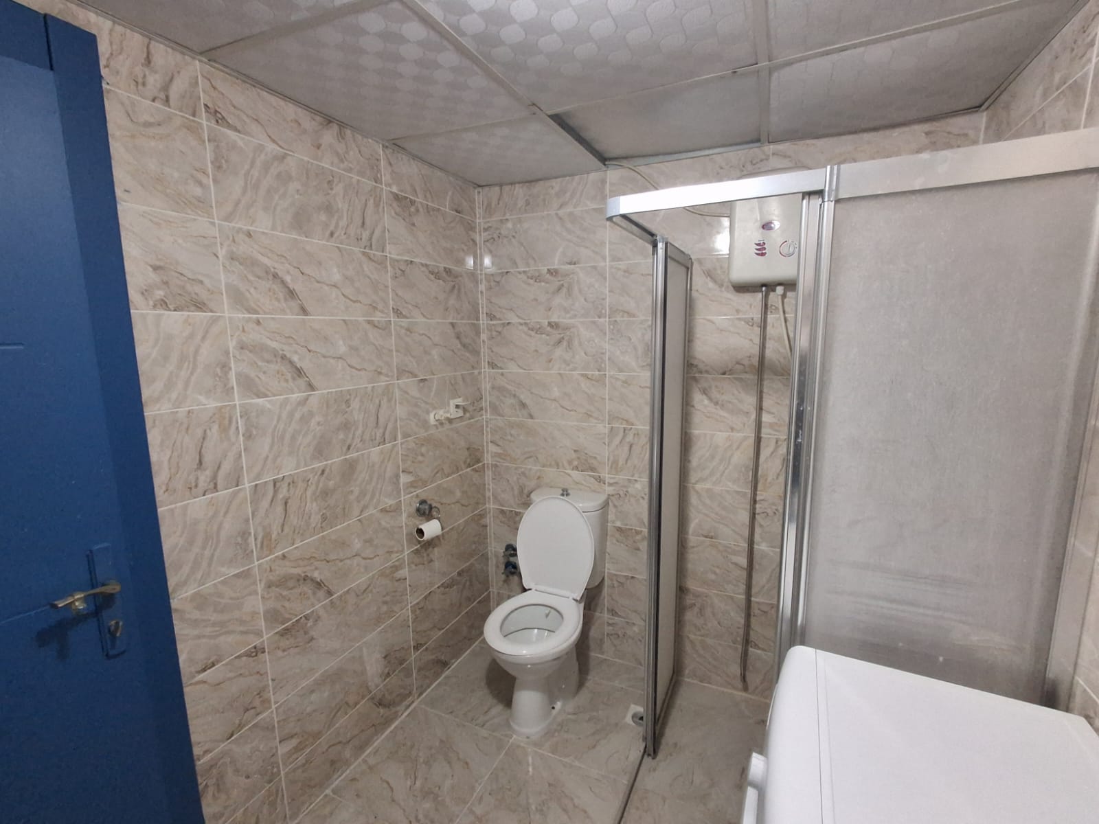 ERENLERDE MERKEZİ KONUMDA 2+0 KİRALIK DAİRE