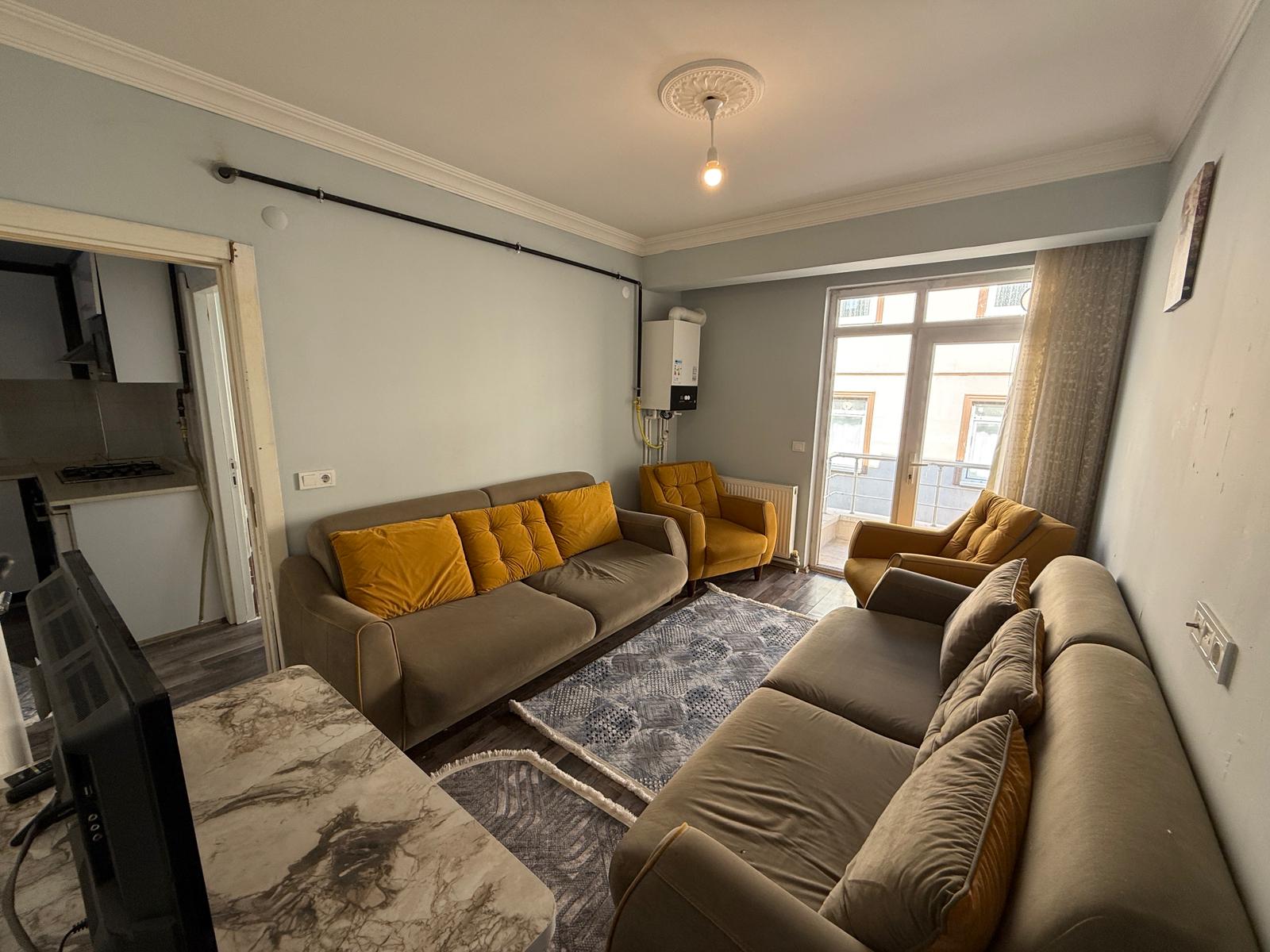 ERENLERDE MERKEZİ KONUMDA 2+0 DAİRE