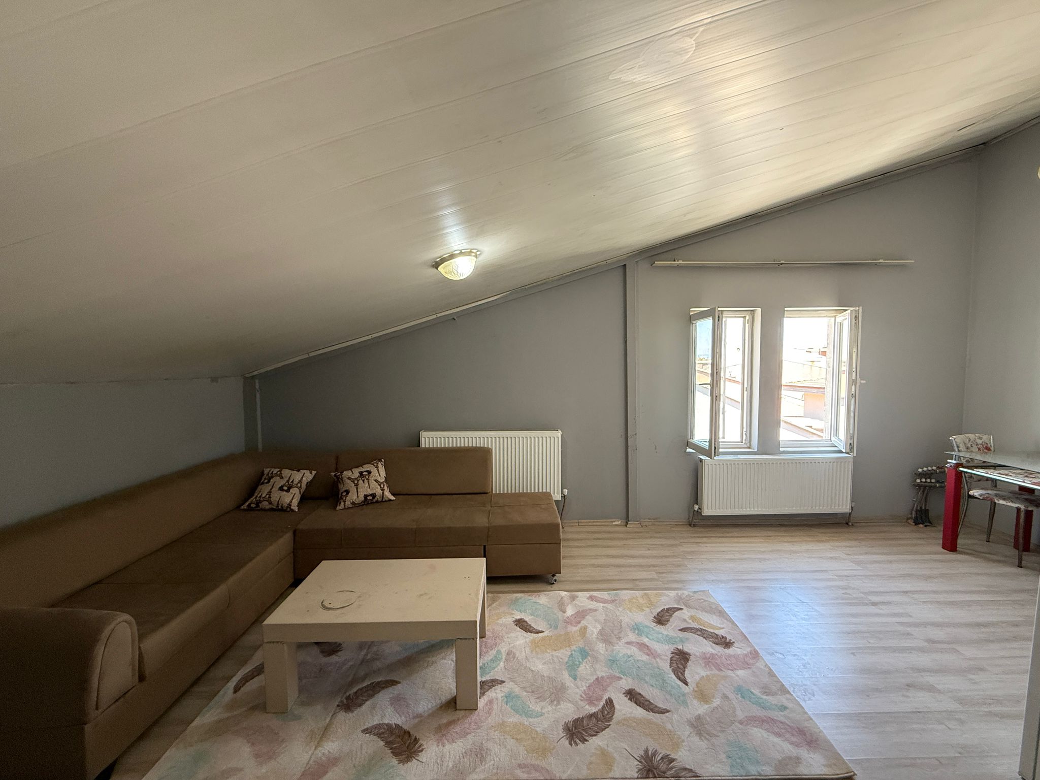 ERENLERDE SEVGİ YOLUNA YAKIN 1+0 MERKEZİ SİSTEM DAİRE