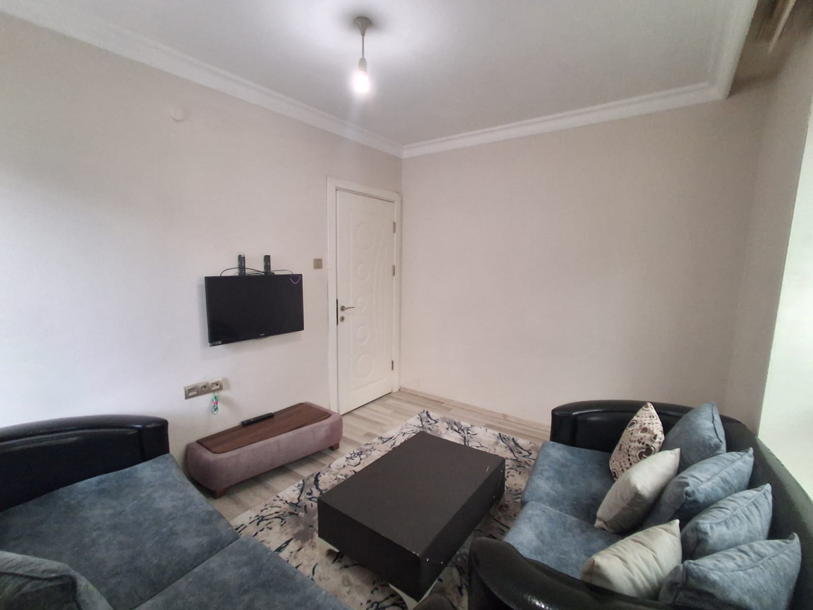 ERENLERDE 2+0 MERKEZİ KONUMDA TEMİZ KİRALIK DAİRE