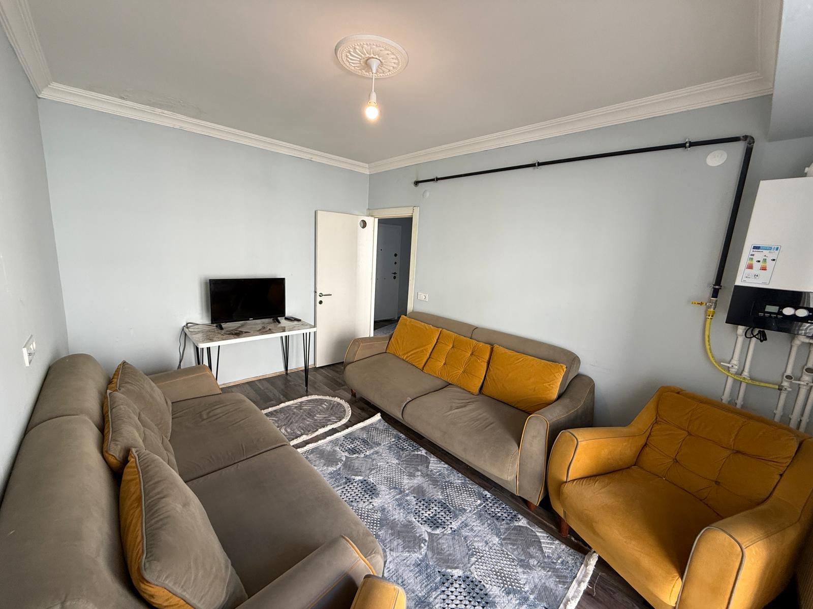 ERENLERDE MERKEZİ KONUMDA 2+0 DAİRE