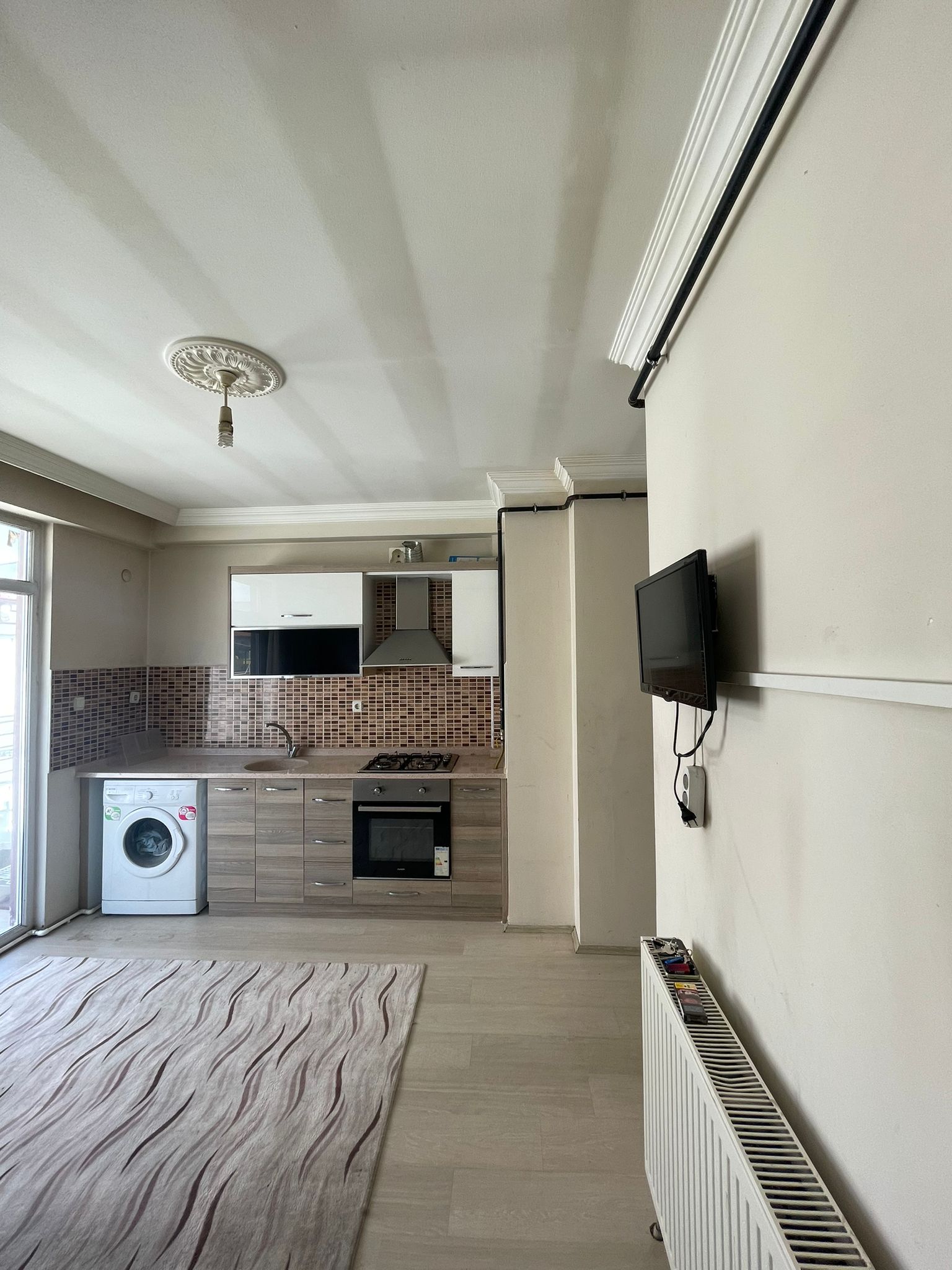 1+1 MERKEZİ KONUMDA KİRALIK DAİRE