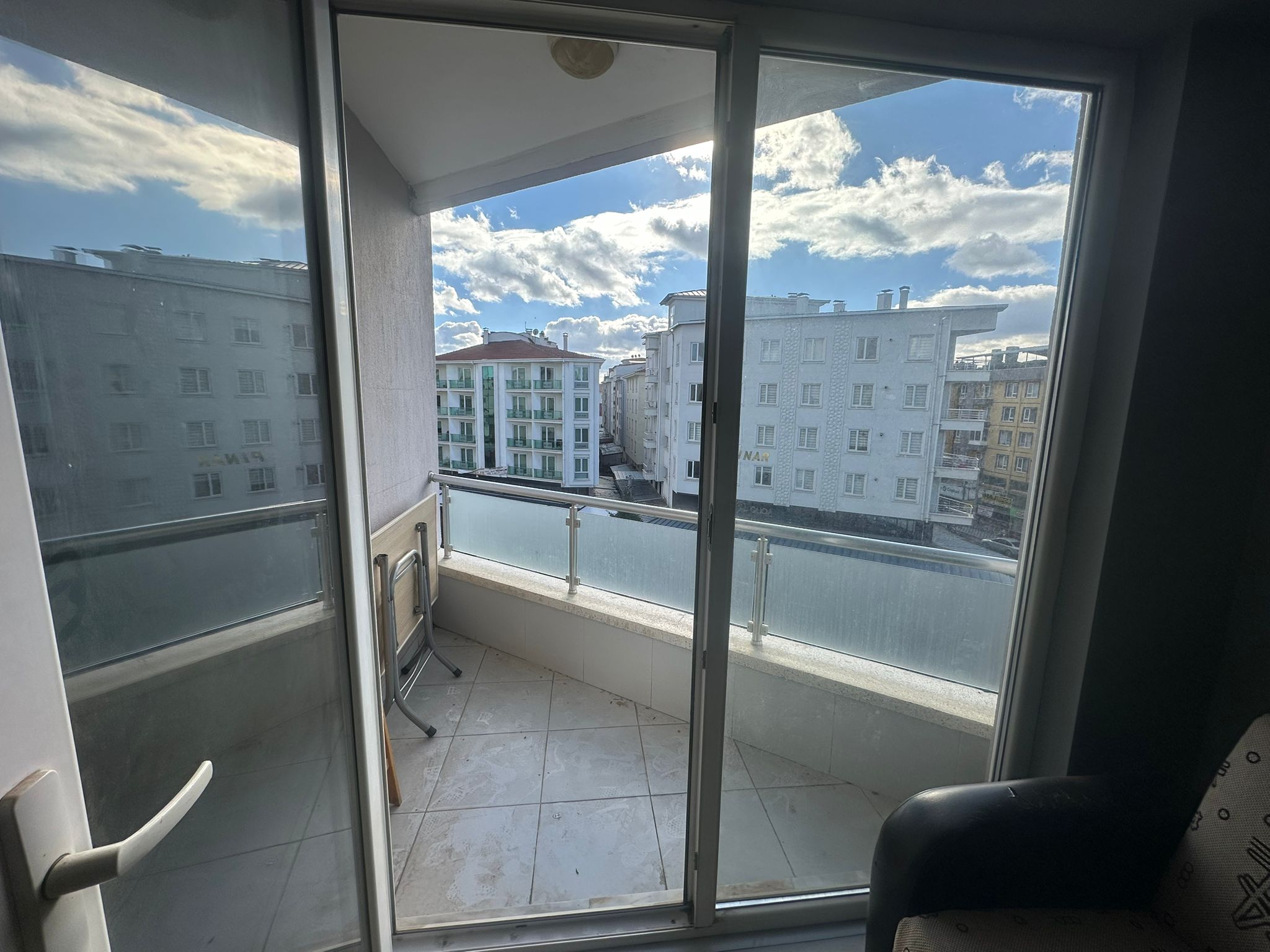 ERENLERDE 2+0 TEMİZ KİRALIK DAİRE 