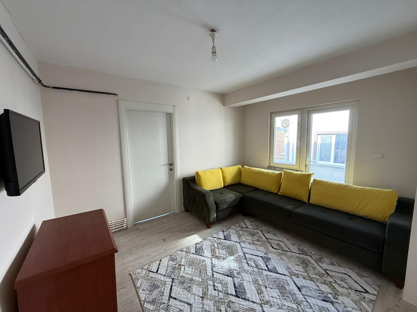 ERENLERDE MERKEZİ KONUMDA 2+1 GENİŞ KİRALIK DAİRE