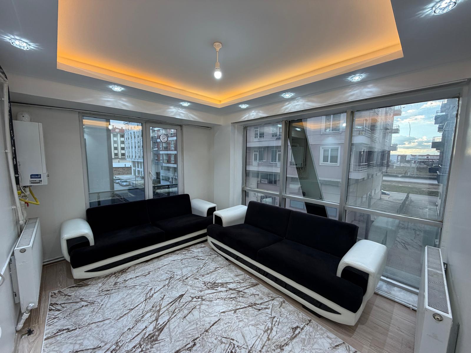 MERKEZİ KONUMDA 2+0 LÜX DAİRE