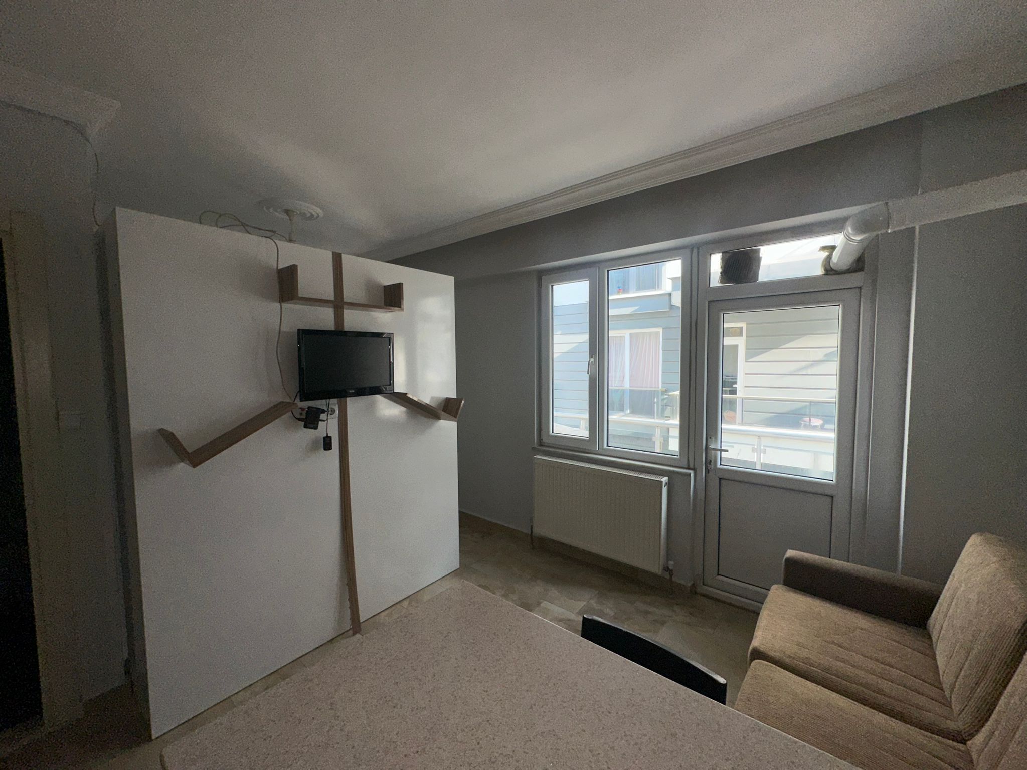 ERENLERDE MERKEZİ KONUMDA 1+0 KİRALIK DAİRE