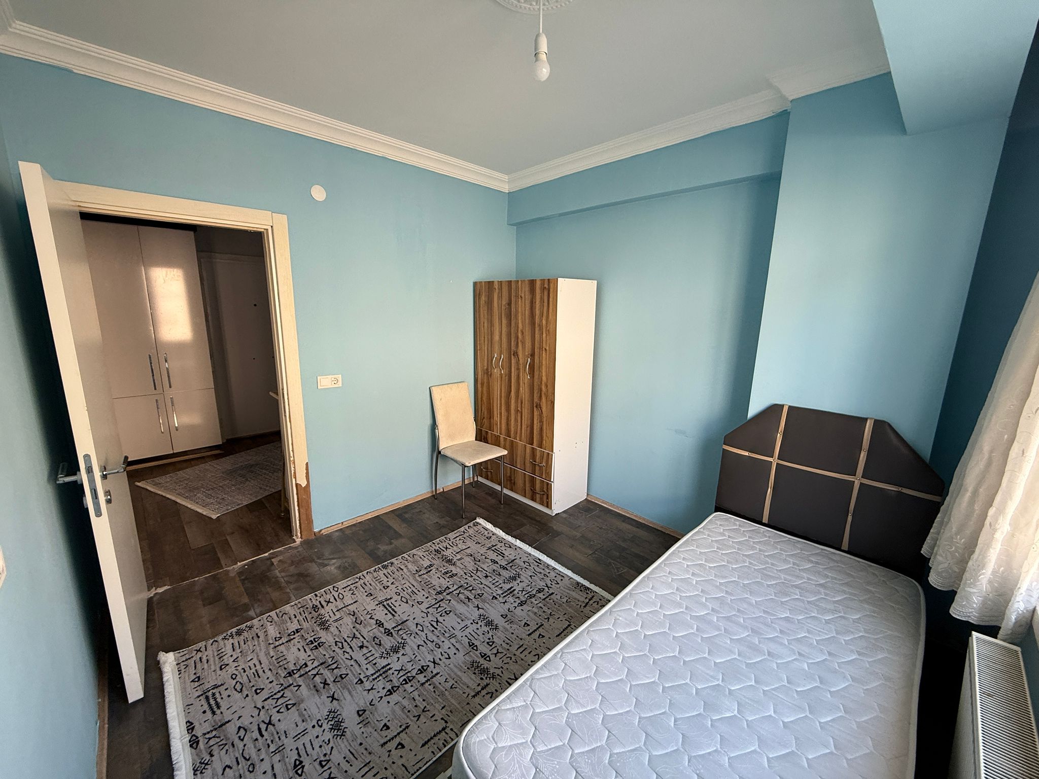 ERENLERDE MERKEZİ KONUMDA 2+0 DAİRE