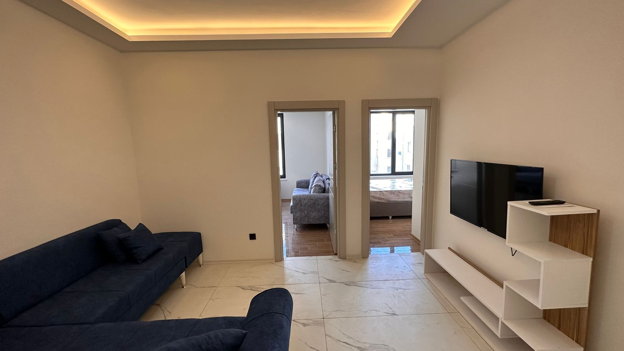 ERENLERDE LÜKS 2+1 MERKEZİ KONUMDA KİRALIK DAİRE