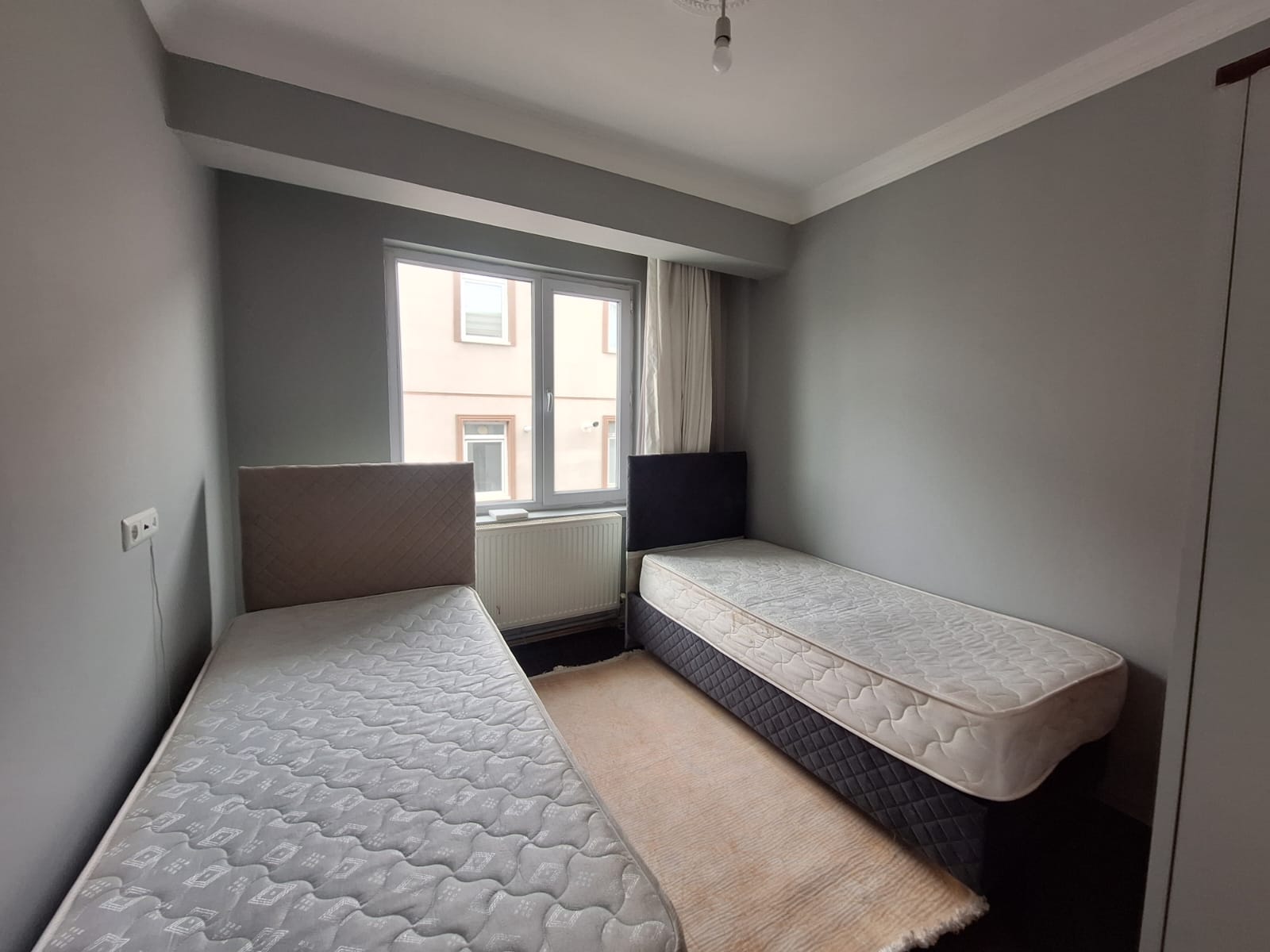 ERENLERDE 2+0 MERKEZİ KONUMDA SEVGİ YOLU ÜZERİNDE KİRALIK DAİRE