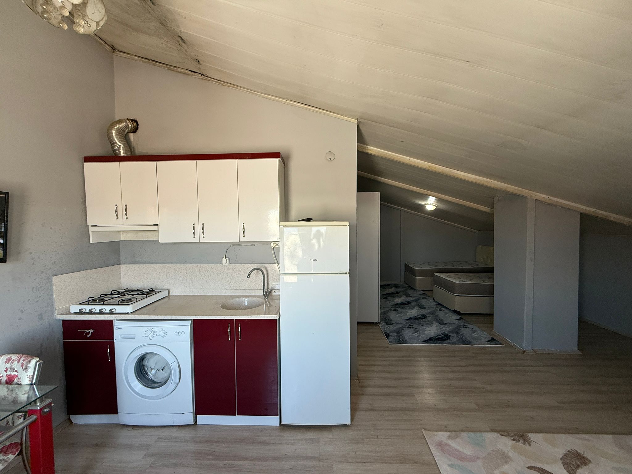 ERENLERDE SEVGİ YOLUNA YAKIN 1+0 MERKEZİ SİSTEM DAİRE