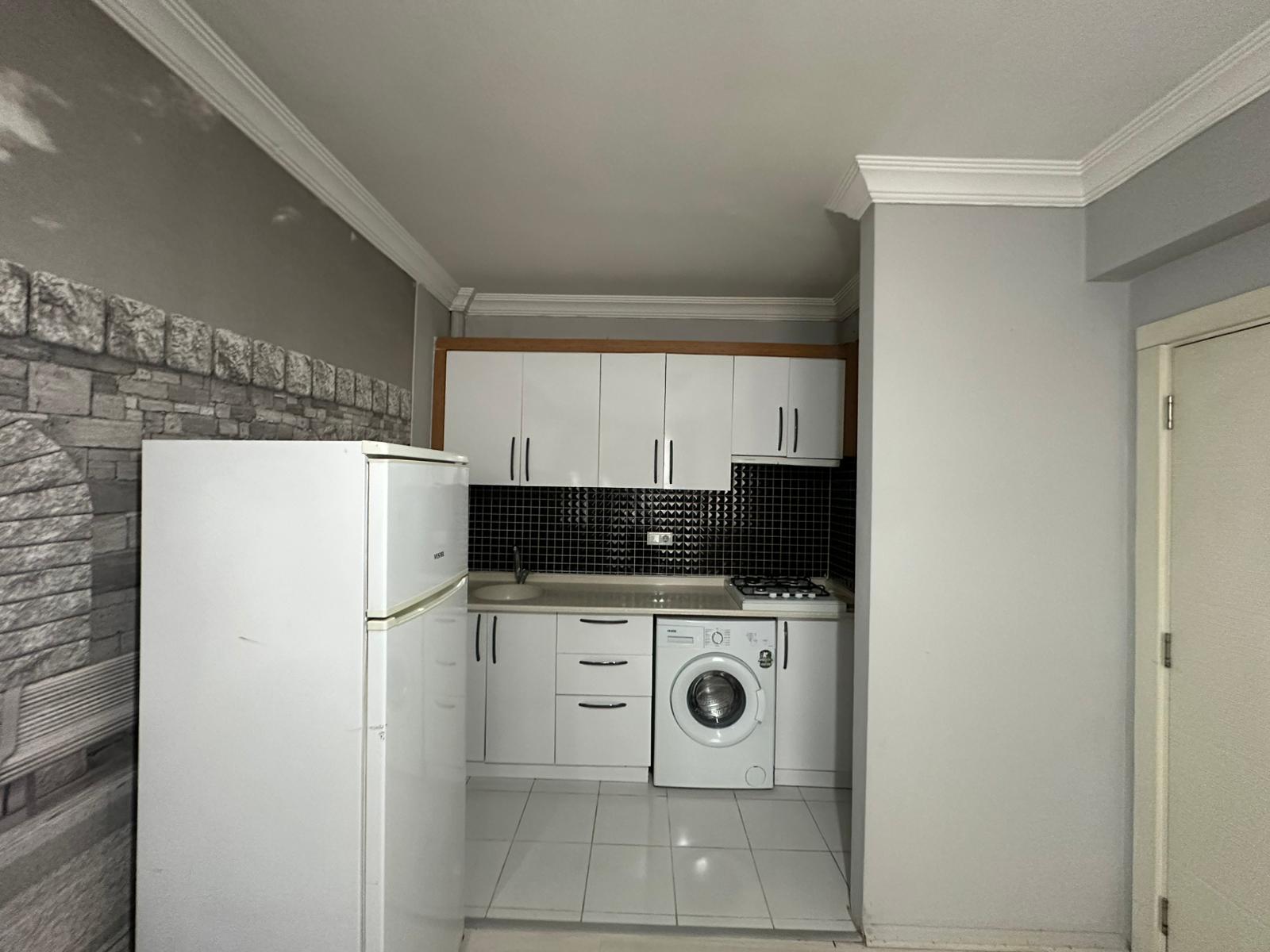 ERENLERDE OTOBÜS DURAĞINA YAKIN 1+1 KİRALIK DAİRE